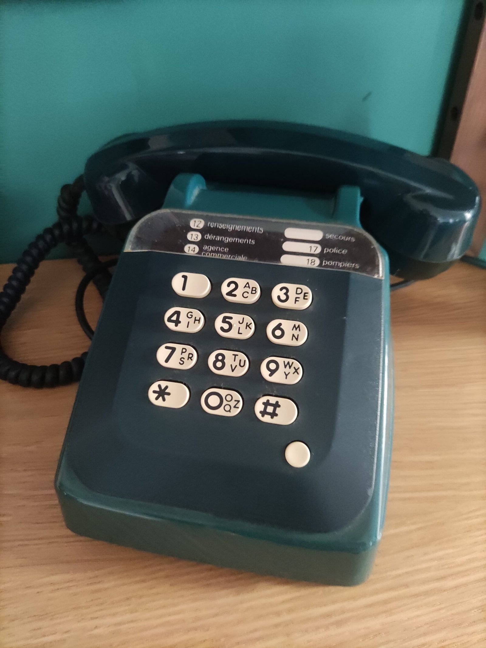 Téléphone bleu vintage