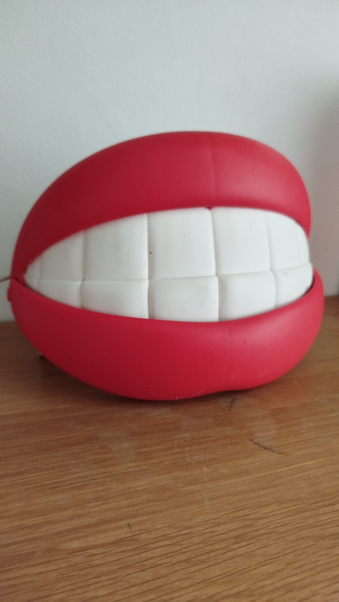 Applique murale Ikea bouche
