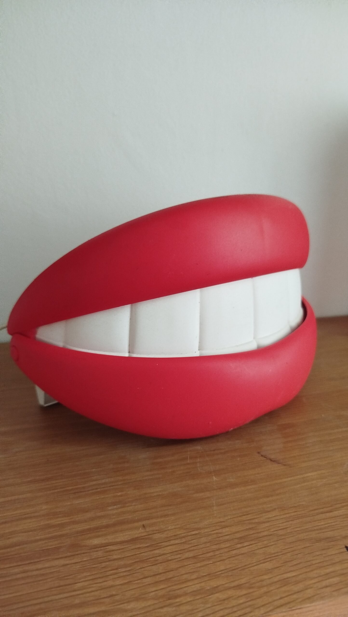 Applique murale Ikea bouche